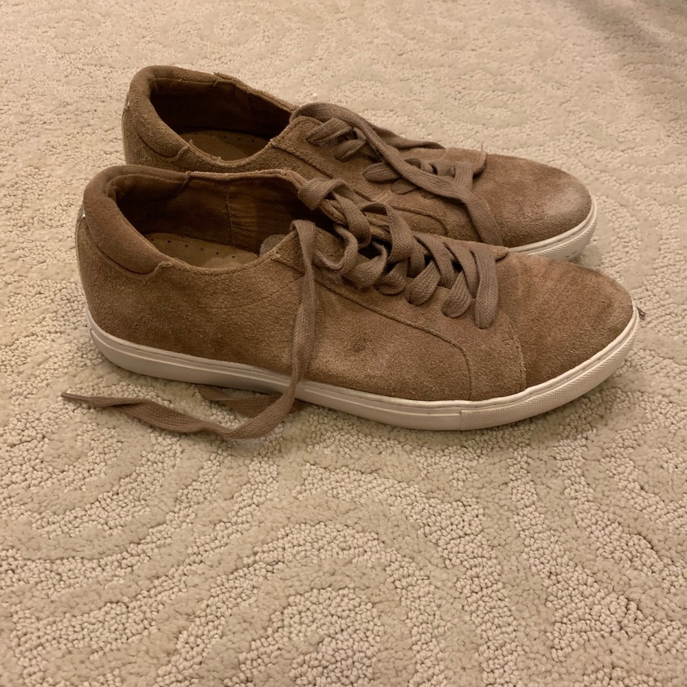 kenneth cole women’s low top sneakers